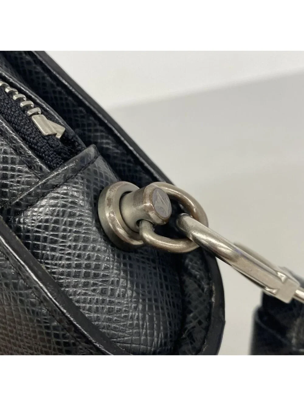 Louis Vuitton Clutch Taiga Baikal Ardoise
